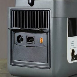 Портативная электростанция FUBAG AS 2400i (аккумулятор LiFePO4) в Владимире фото