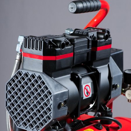 Компрессор безмасляный малошумный FUBAG Свободный Воздух (Free Air) 170/9/1.5 S в Владимире фото